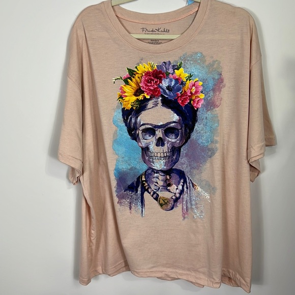 Frida Kahlo Tops - NWT Frida Kahlo graphic rose skull floral tee shirt size XXL
